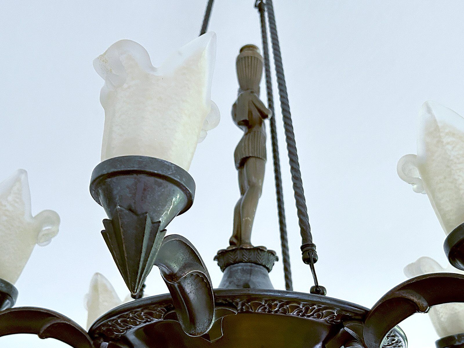 Large Art Deco sculptural chandelier in bronze and glass, 1930s