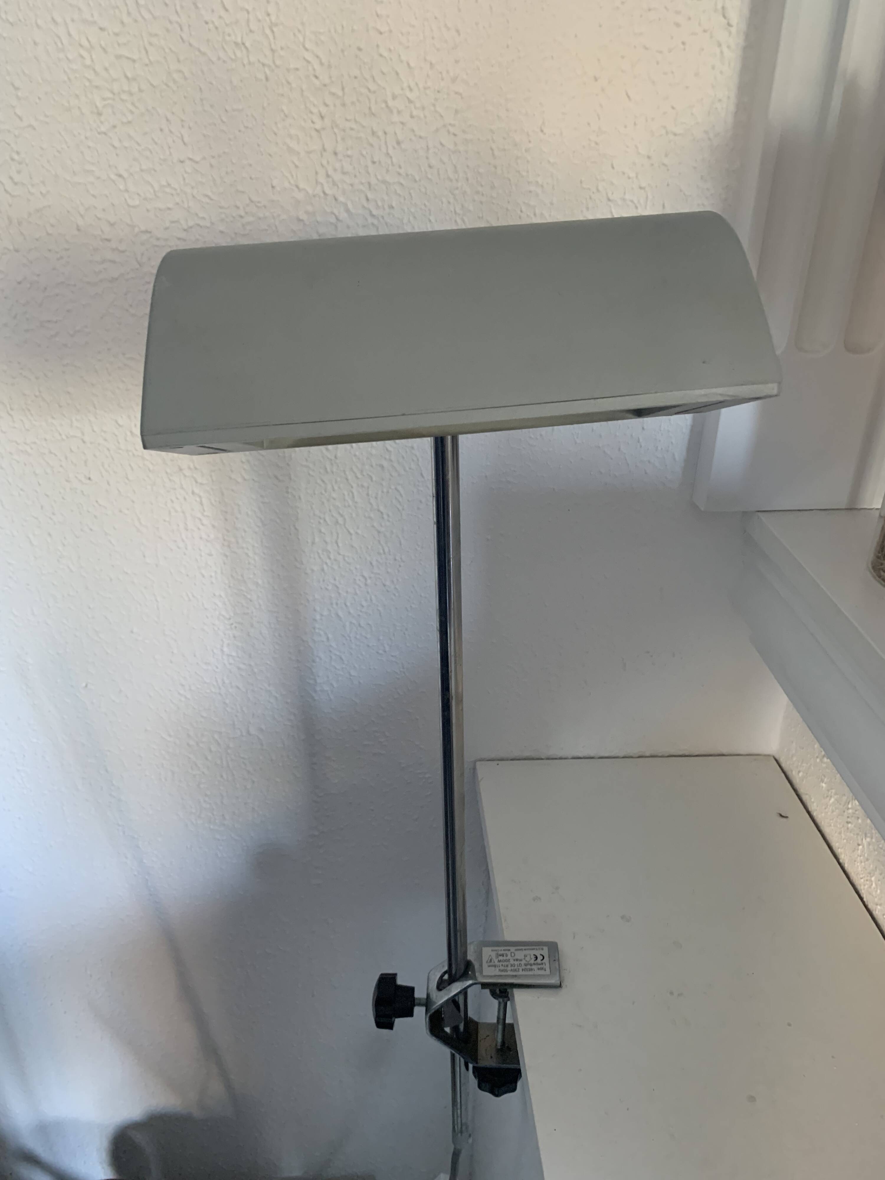 Lampe grise et chromée, 1980
