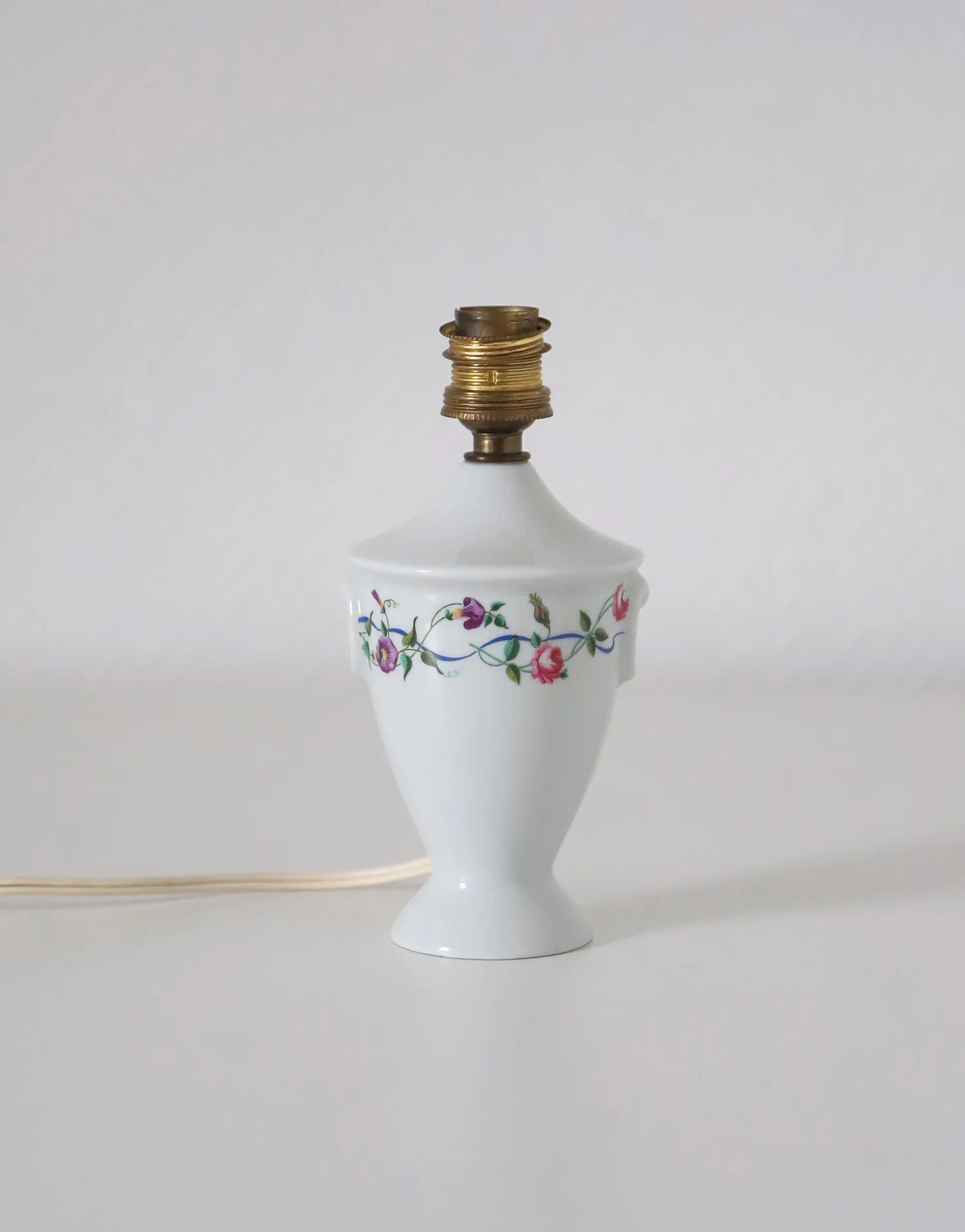 Small recycled vintage lamp — porcelain base, floral shade