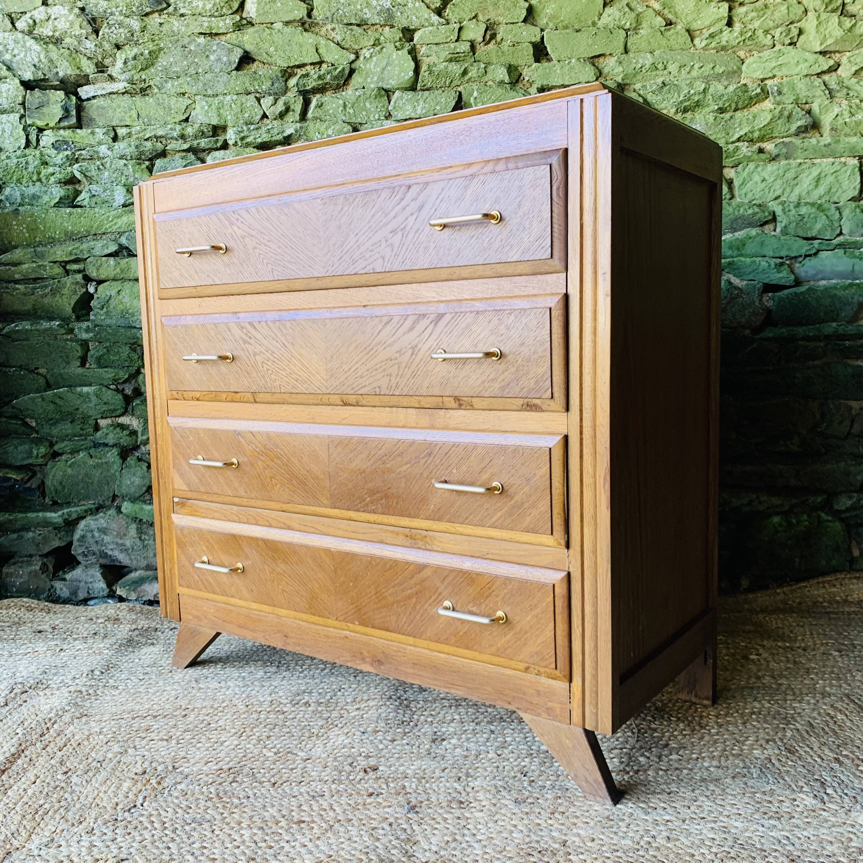 Commode vintage