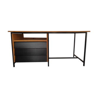 Bureau moderniste