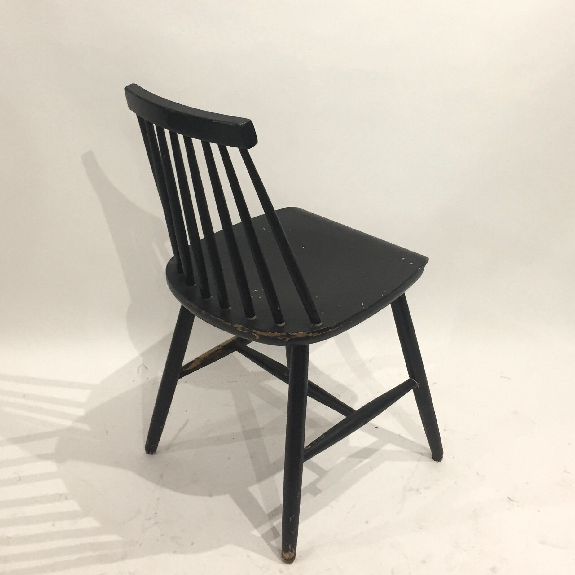 Series of 4 black Scandinavian chairs