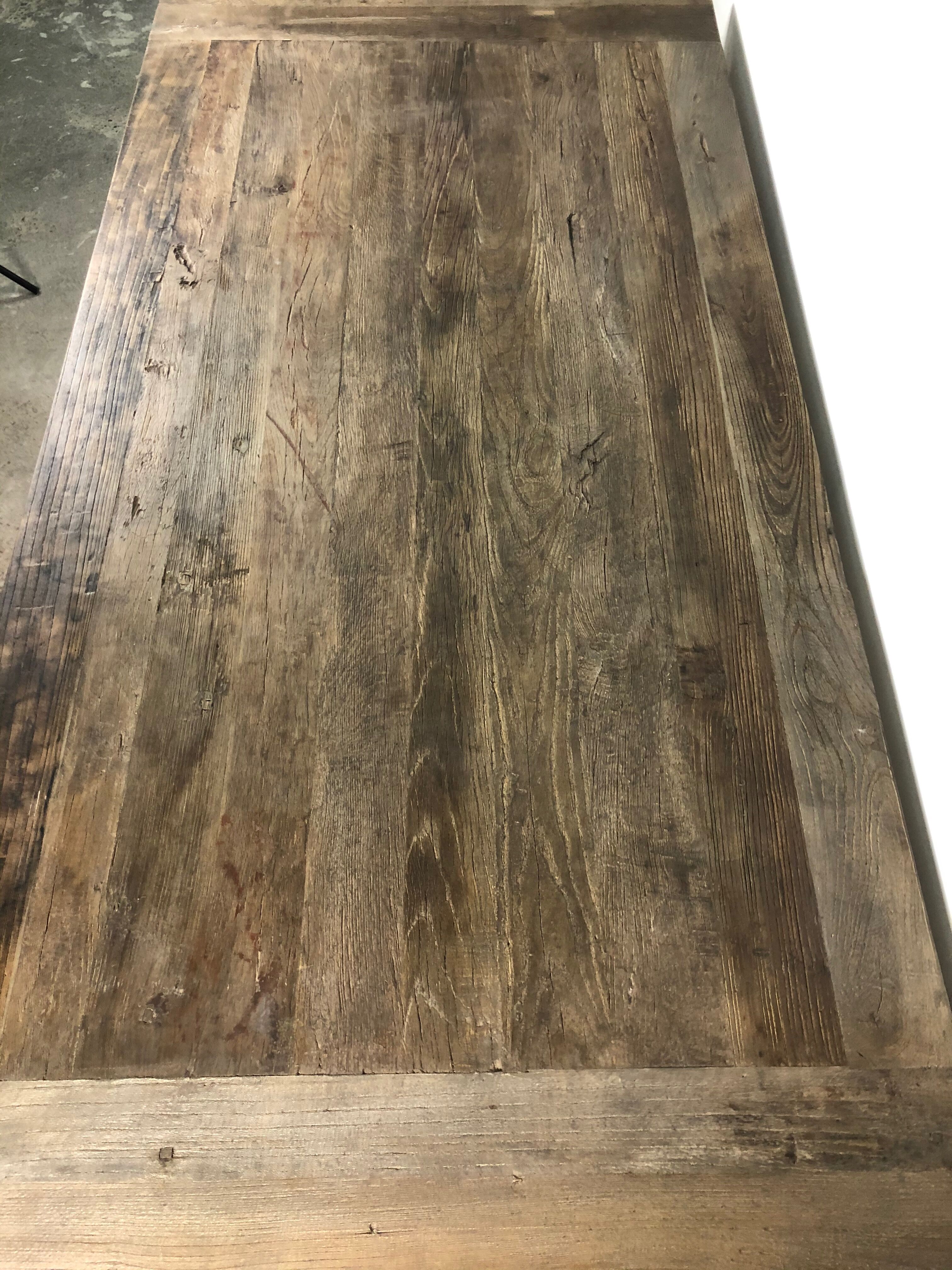 Table d'atelier en fer et plateau bois ancien