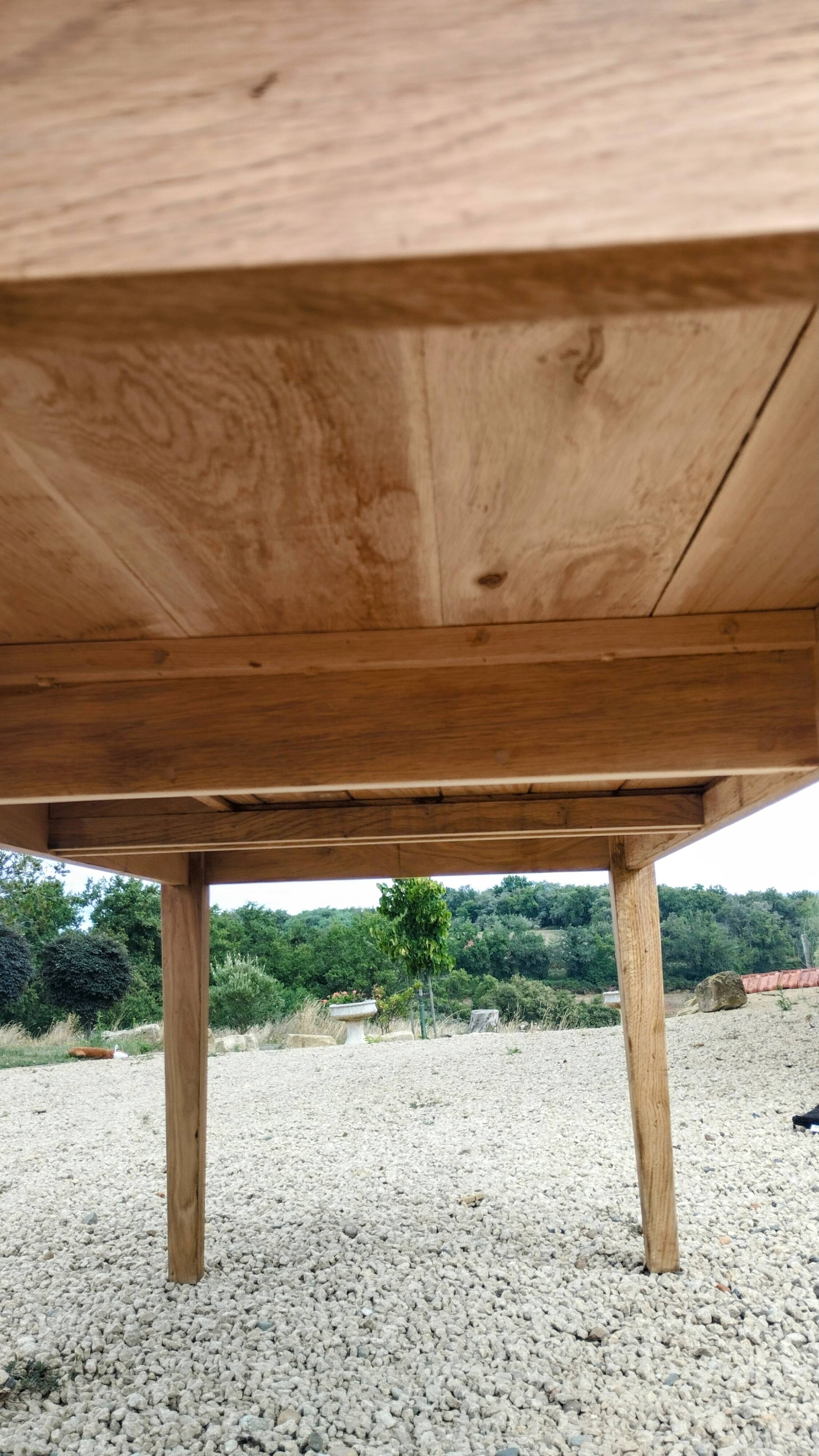 Rustic farmhouse table in solid oak with antique patina finish 200 x 90