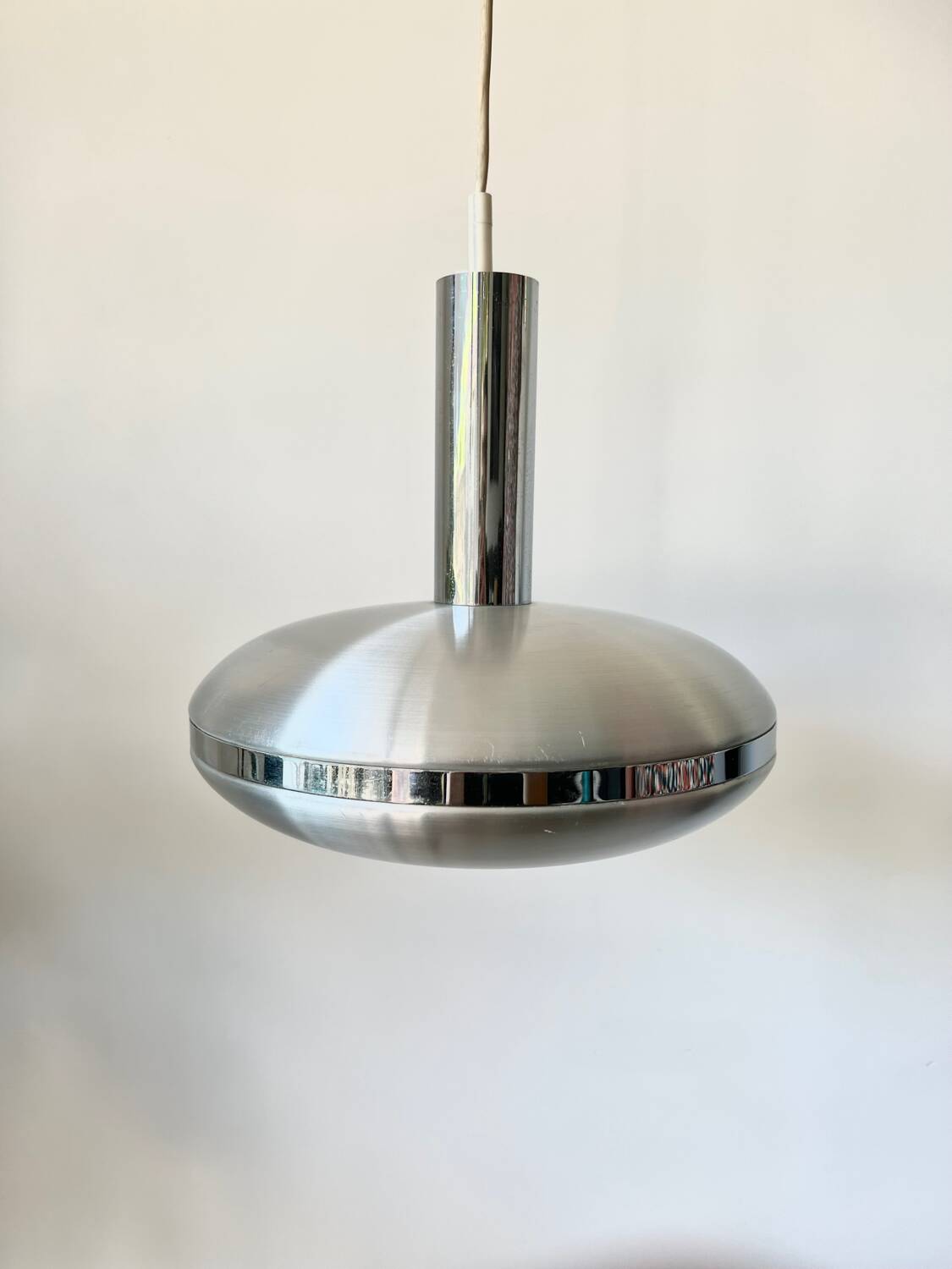 Suspension vintage UFO aluminium space age - années 70