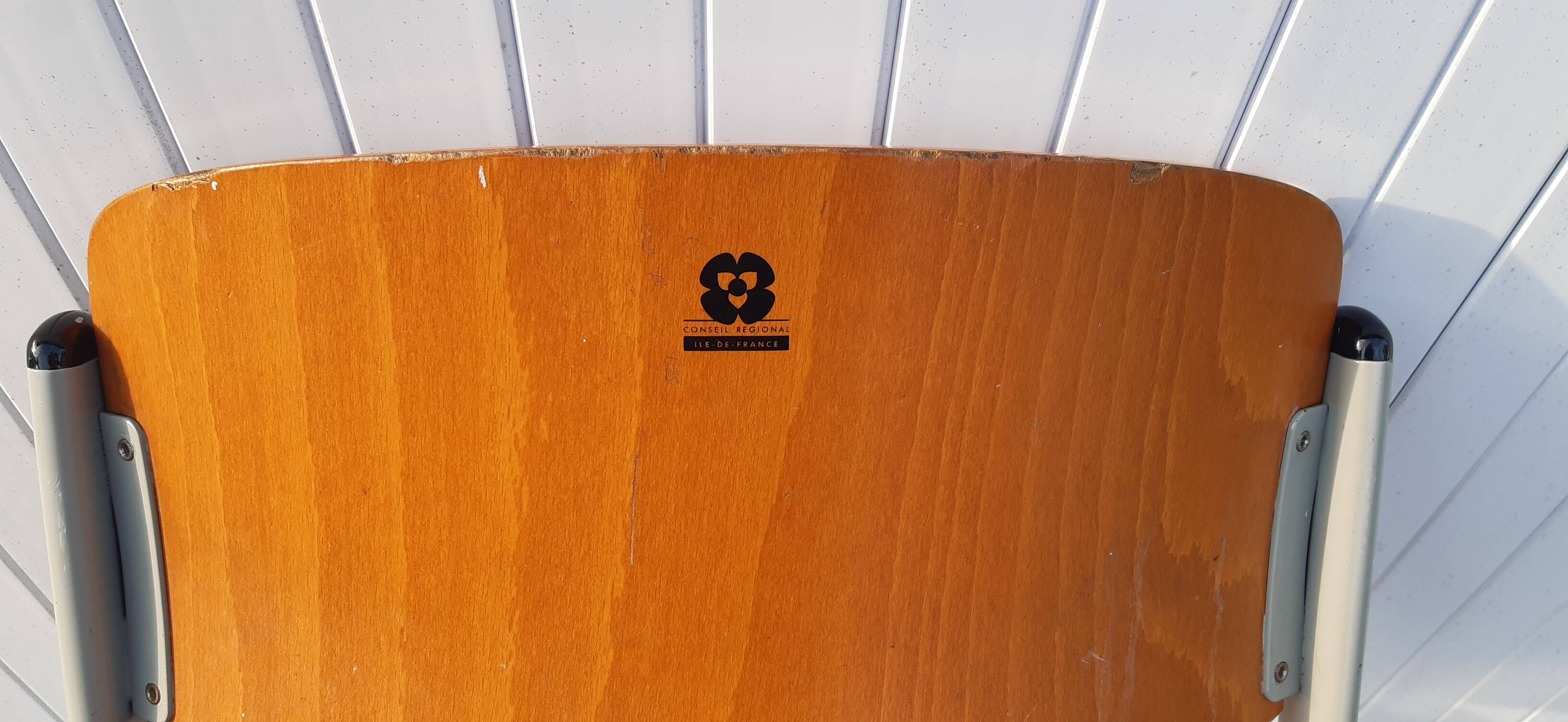 Set of 4 school chairs