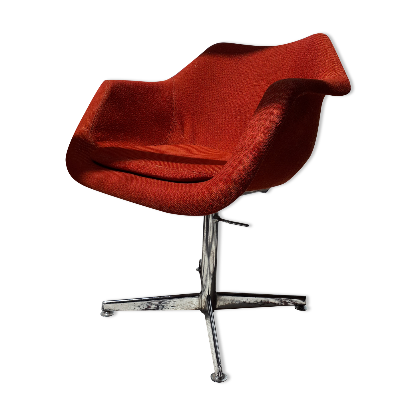 Robin day armchair for hille 70 years
