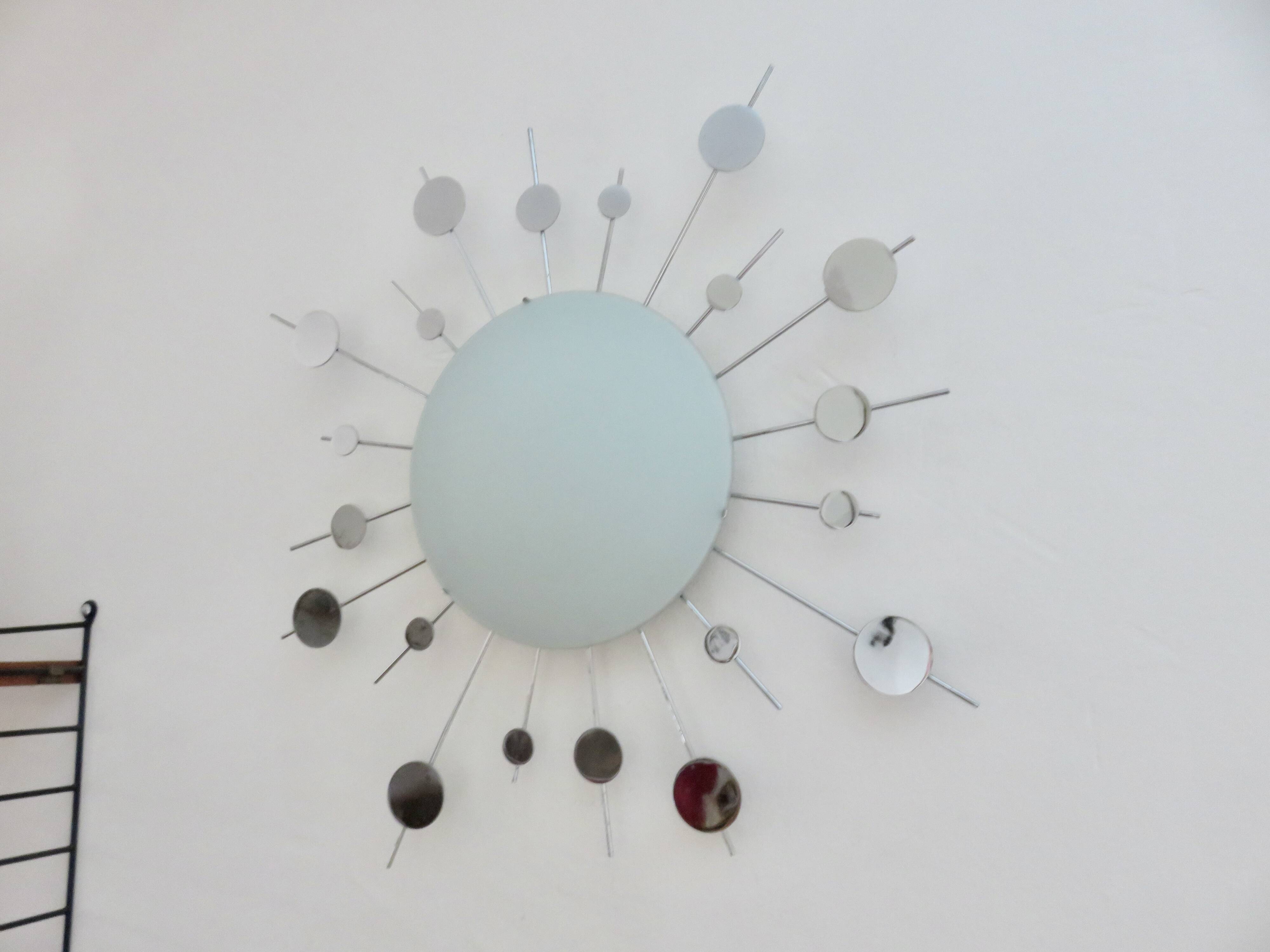 "Sun" wall lamp in chrome metal and frosted glass 80s 90s
