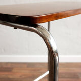 Table d’appoint de style Bauhaus fabriquée par Kovona Tchécoslovaquie,