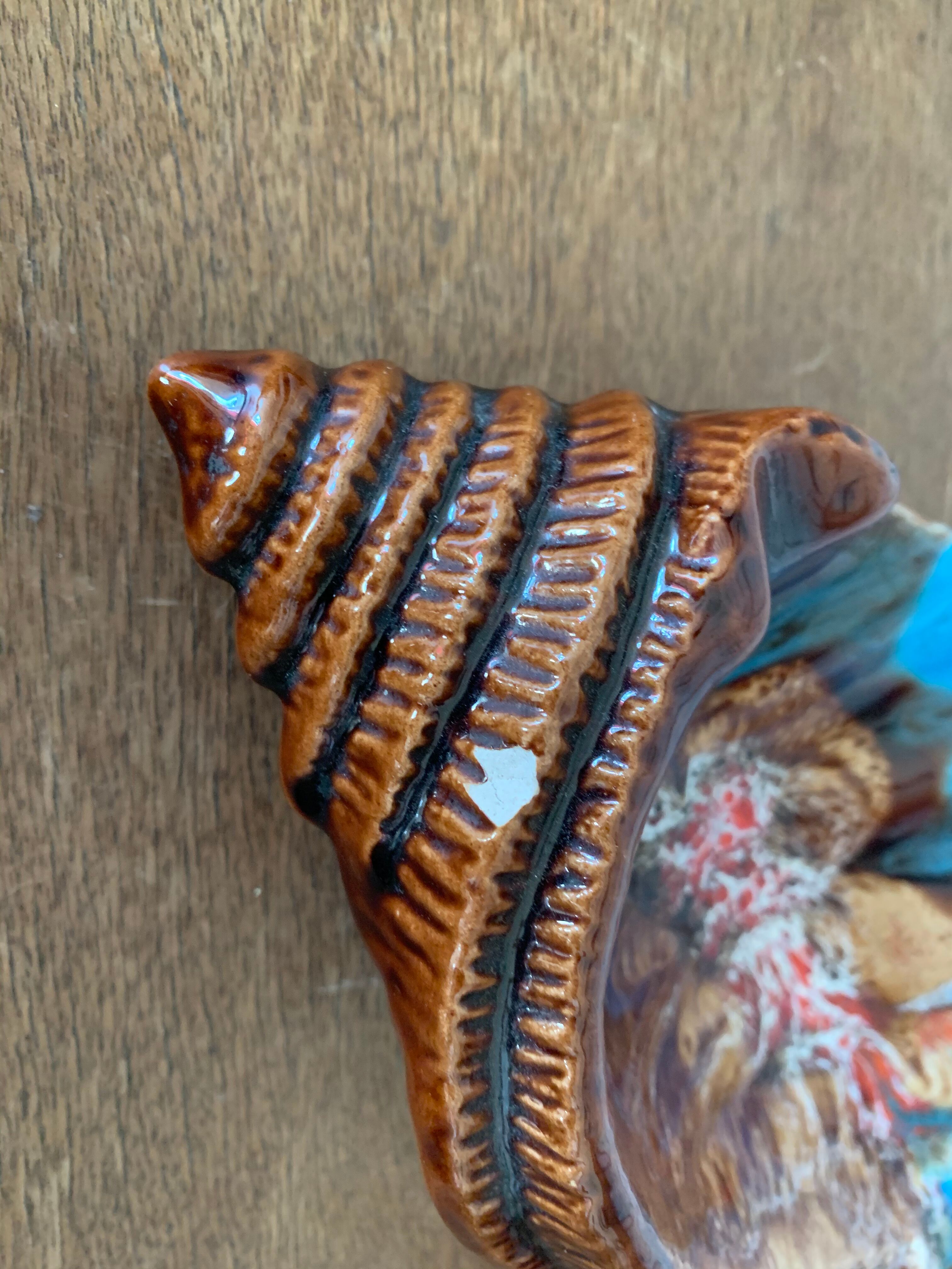 Cendrier barbotine en forme de coquillage Vallauris vintage