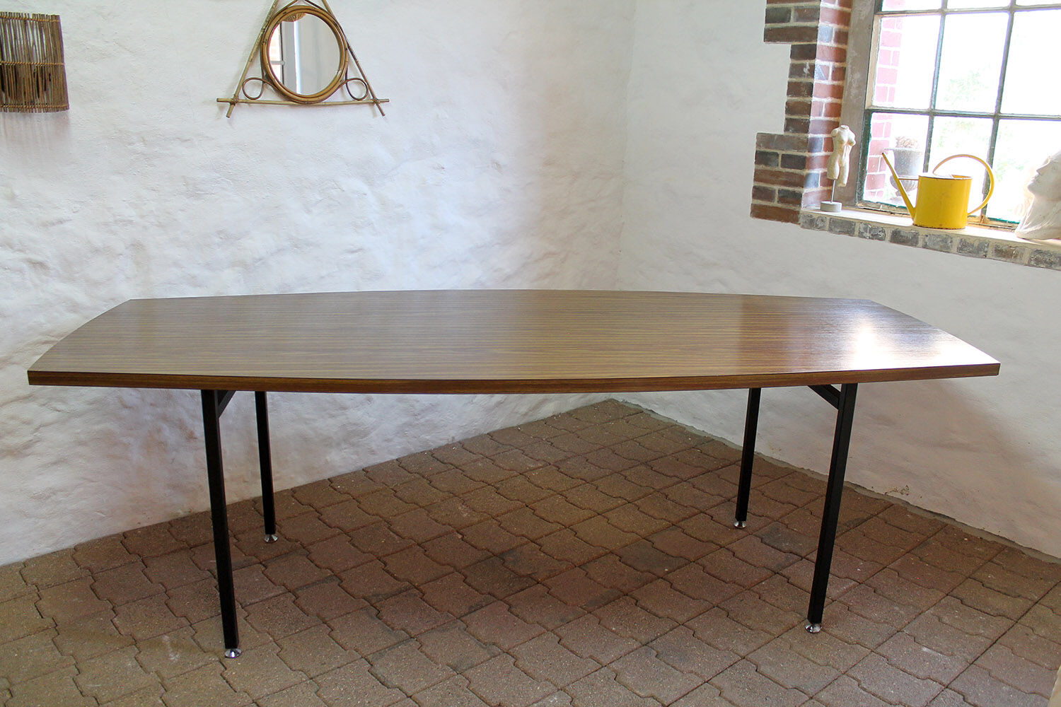 Grande table ovale vintage années 60