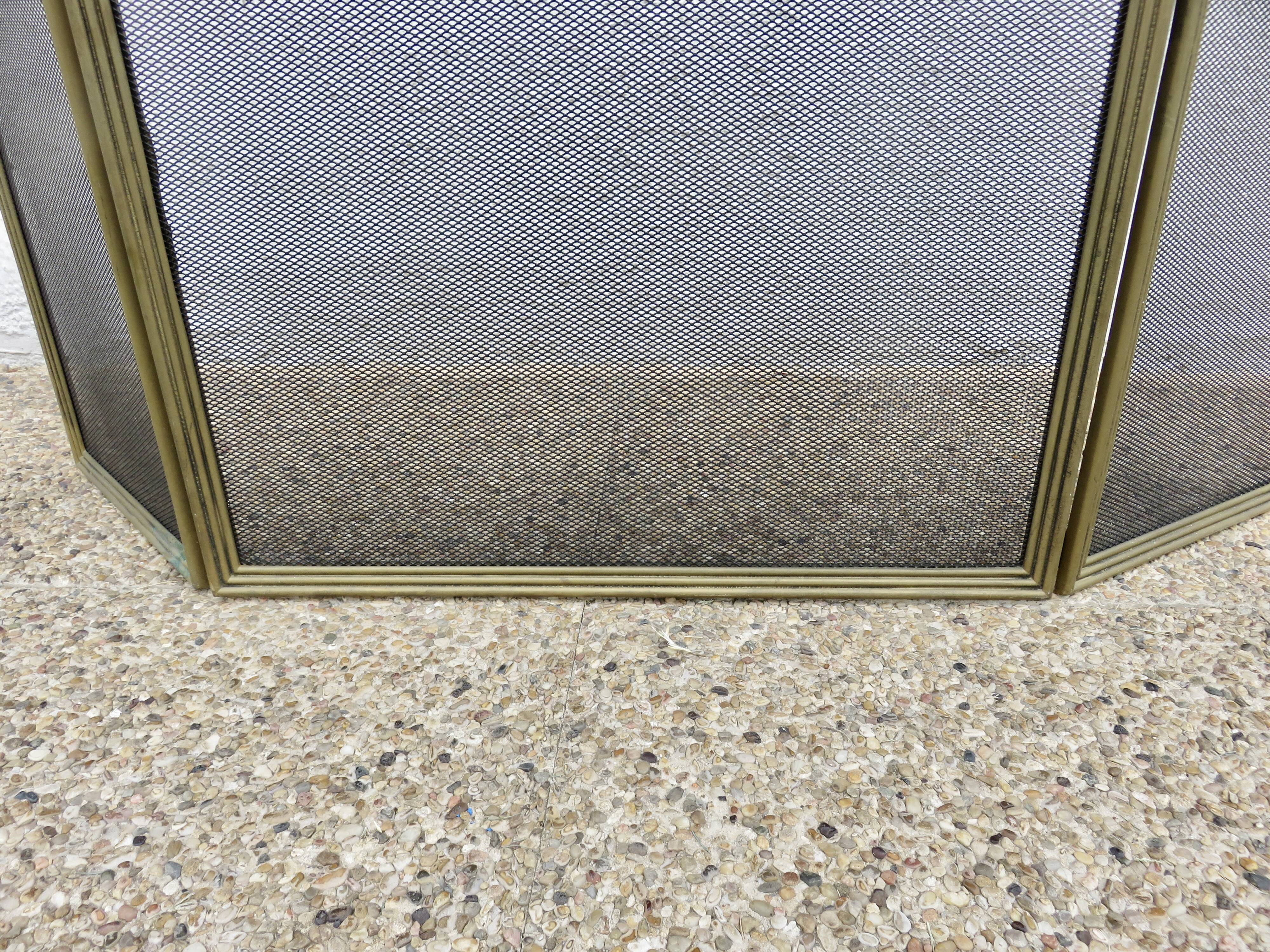 Fire screen, spark guard for fireplace "made in Italy" 3 panels in brass 70