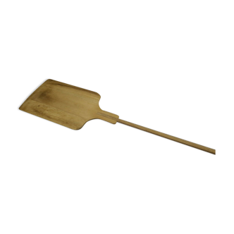 Wooden baker's shovel