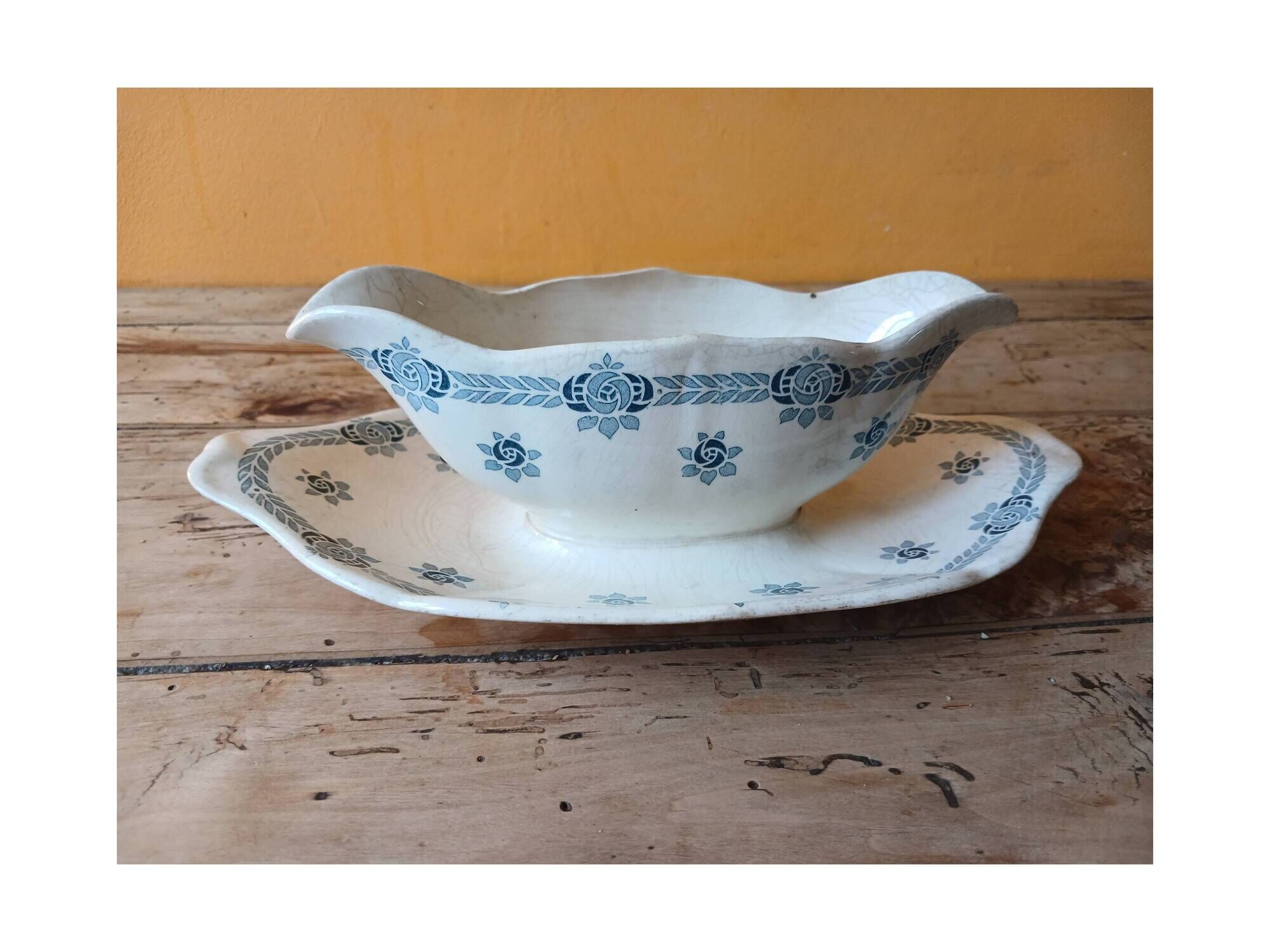Sauceboat ironstone 1900 - Sarreguemines earthenware Adria series