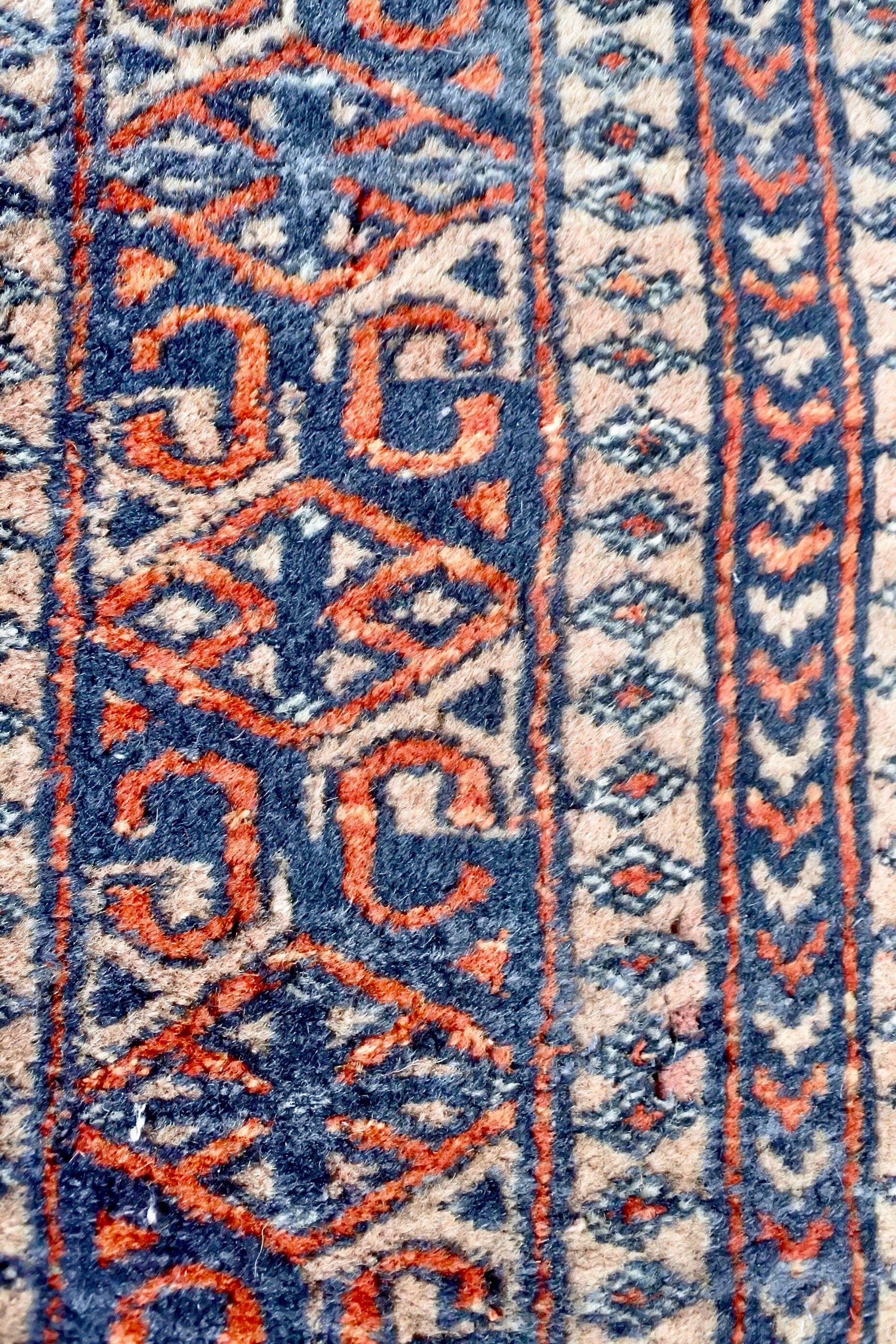 Carpet Boukhara Afghan Vintage 155x123cm.