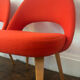 2 chaises Conférence par Eero Saarinen