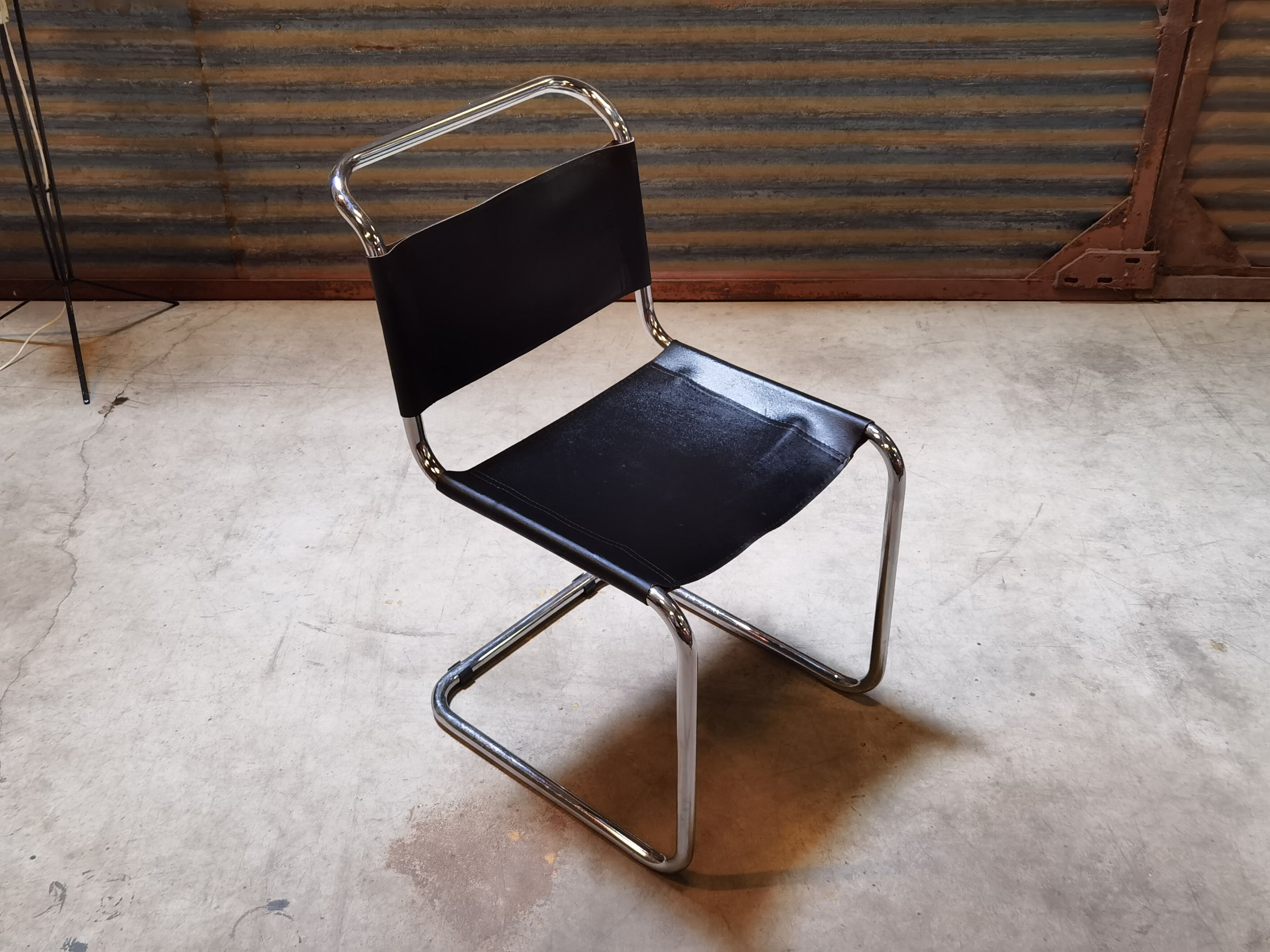 Chair S33 Marcel Breuer Thonet black leather