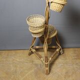 Porte plantes en rotin vers 1970
