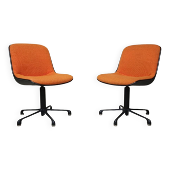 Pair of Comforto armchairs