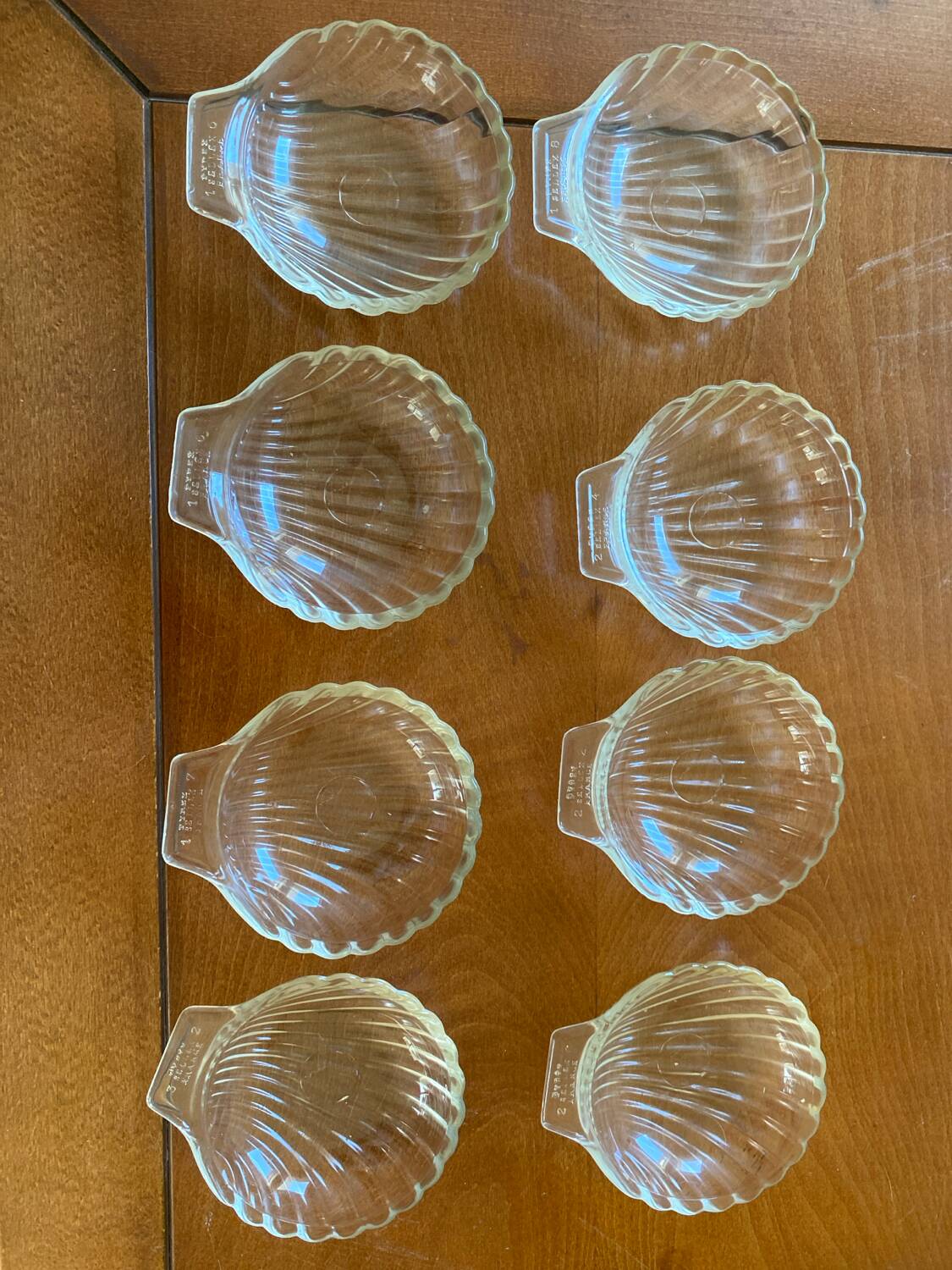 Pyrex scallop shell set