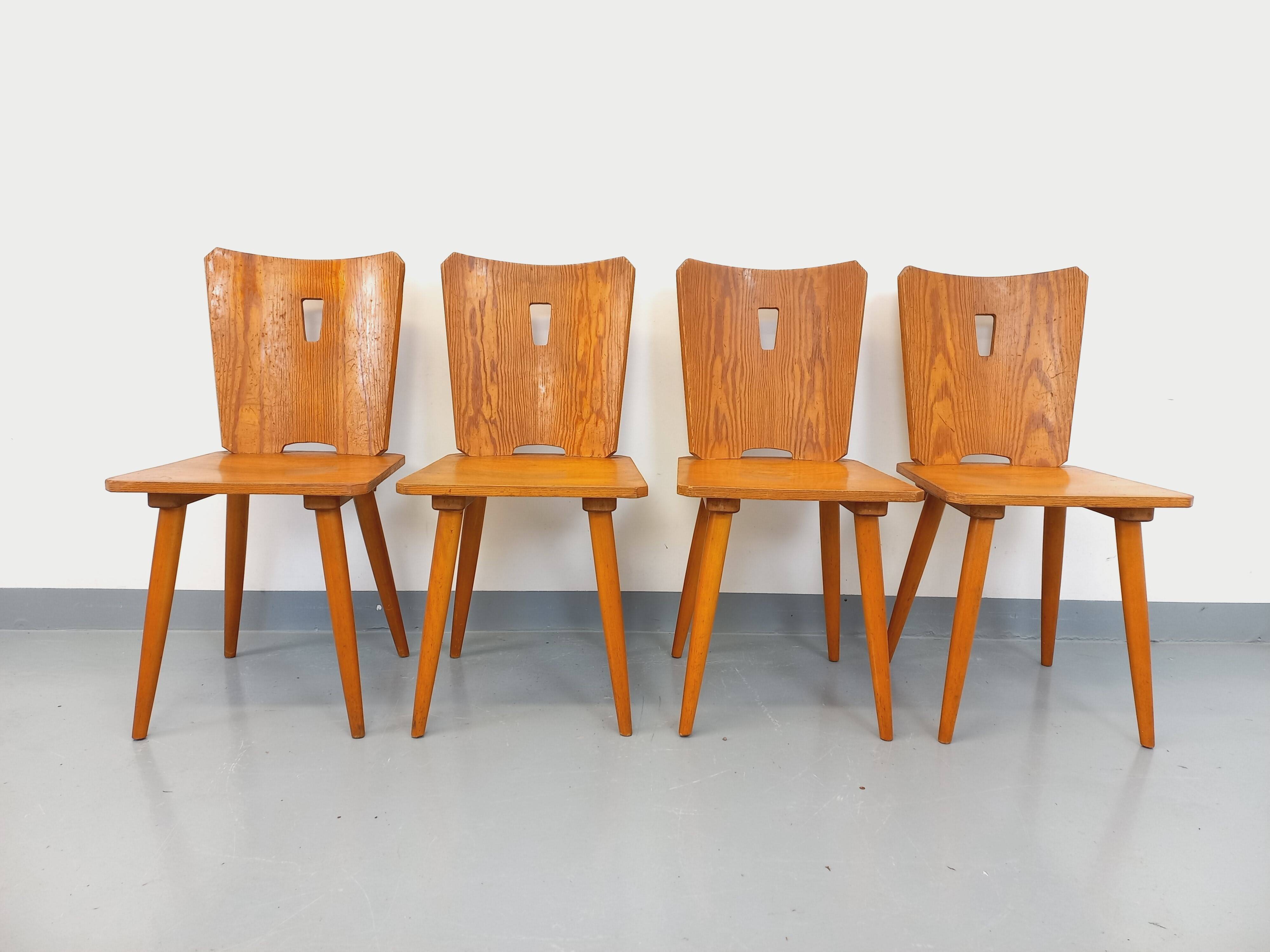 Set of 4 vintage brutalist wooden chairs from the 60s