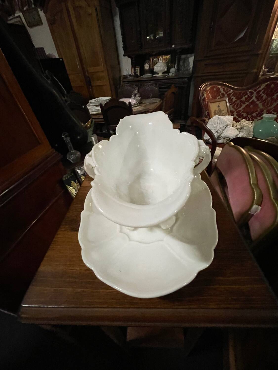 Porcelain sauceboat 1860