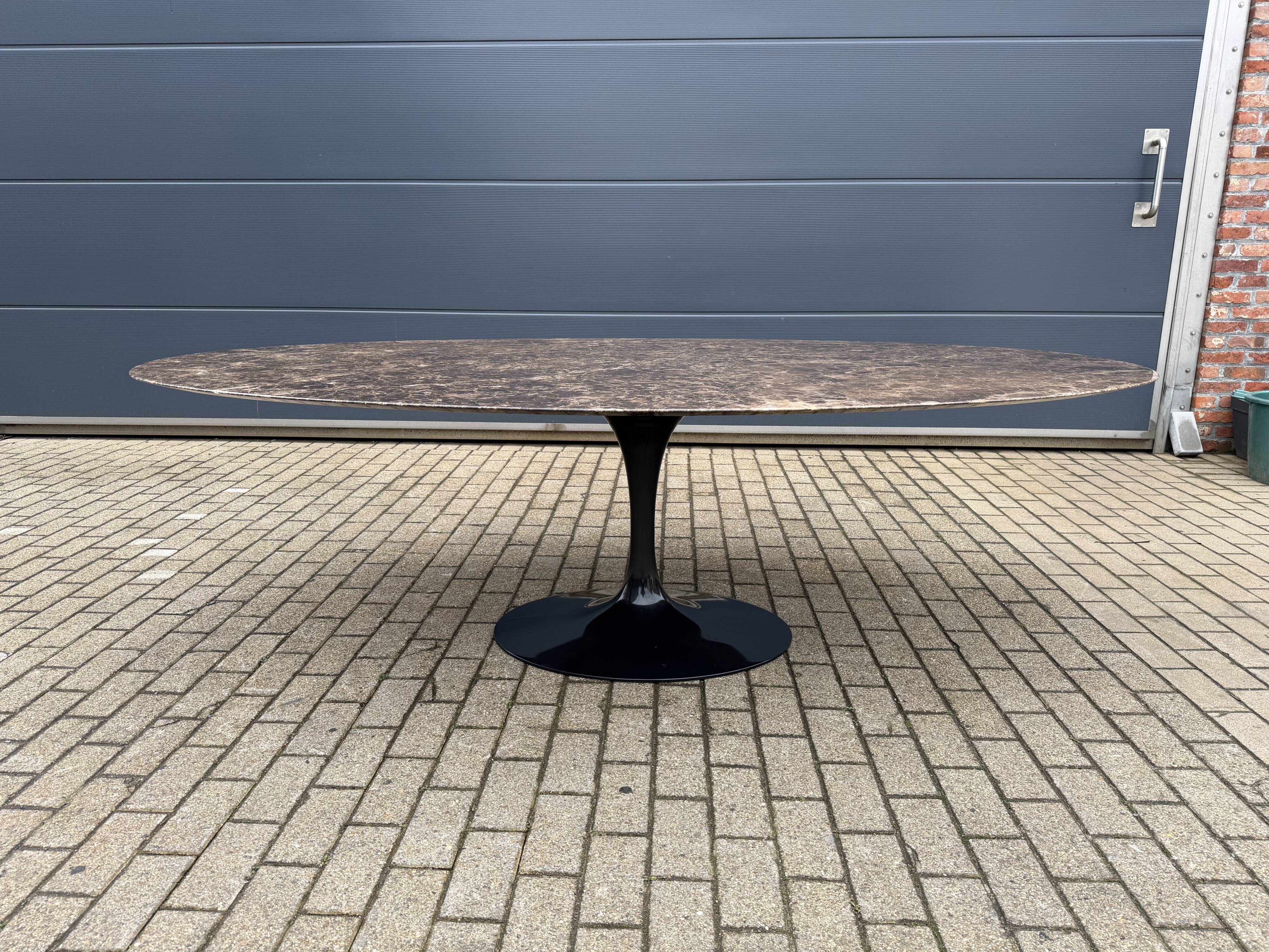 Original oval dining table Knoll Tulip (244cm) Emperador