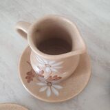 Coffee service coffee maker and cups