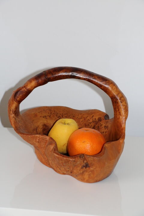 Brutalist olive fruit cup