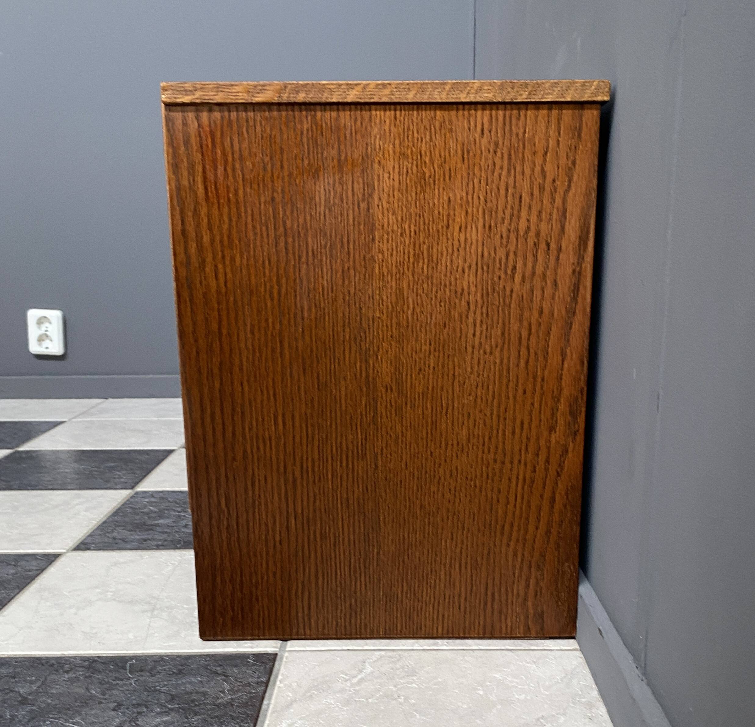 Meuble audio, ou meuble à disques des années 1970