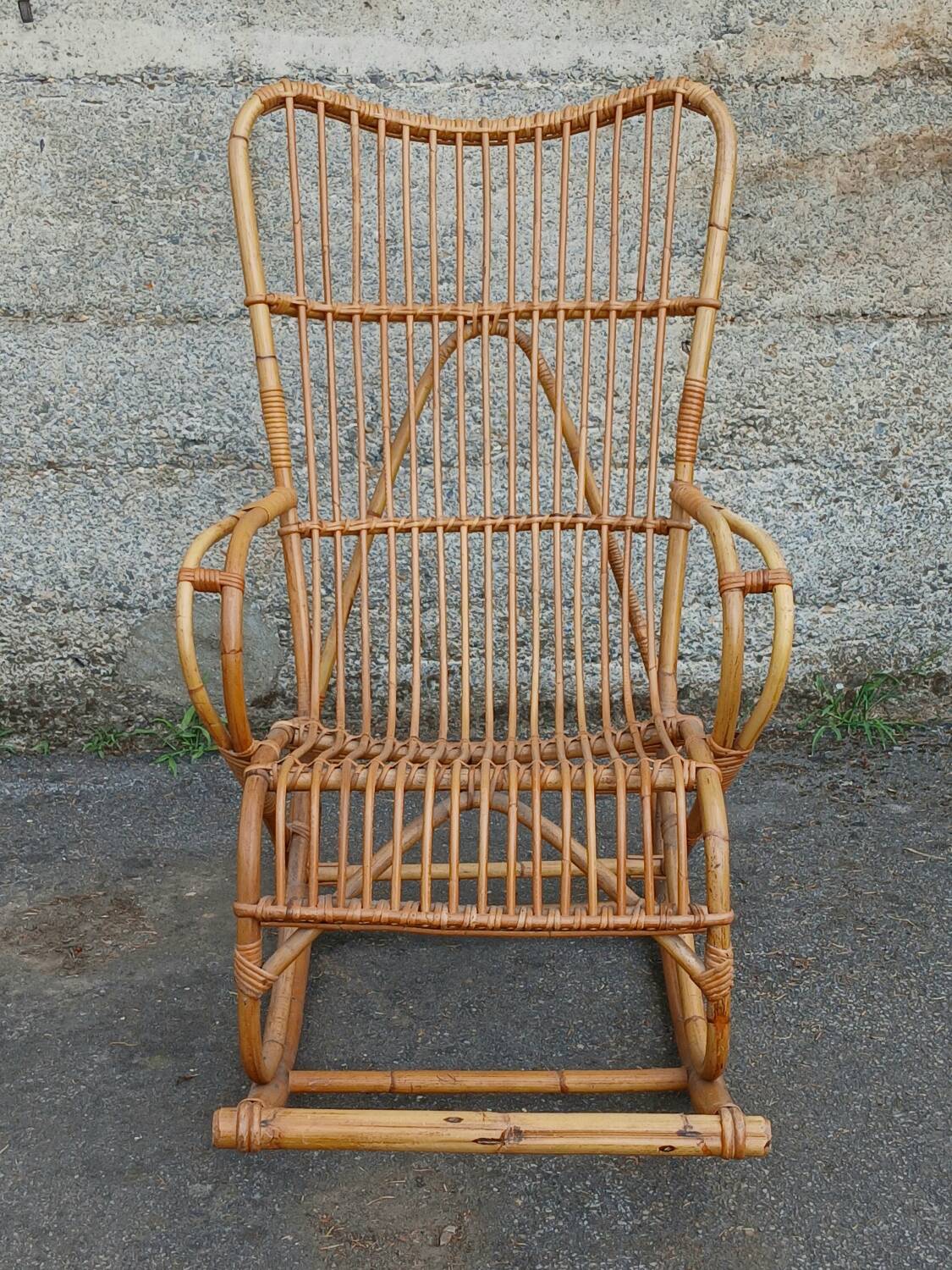 Rocking-chair en rotin , années 50/60