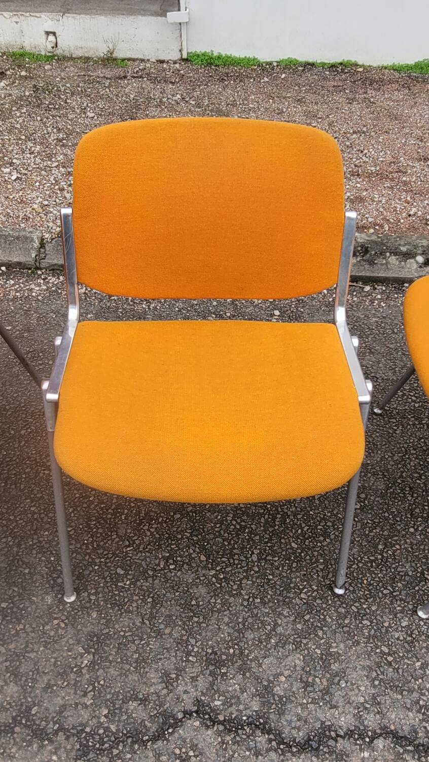 Series of 4 DSC chairs by Giancarlo Piretti for Anomina Castelli design