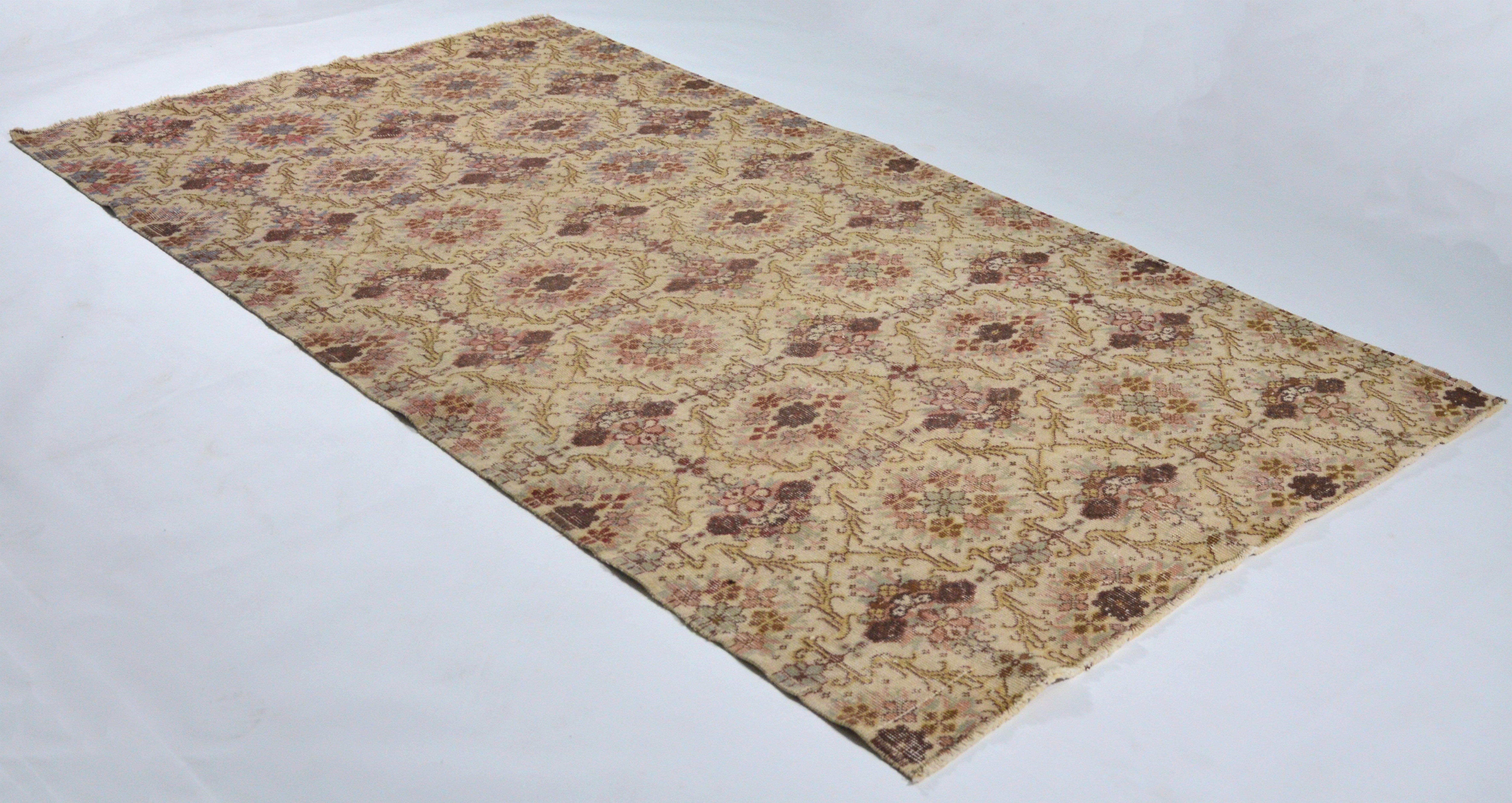 Anatolian handmade rug 304 cmx 202 cm