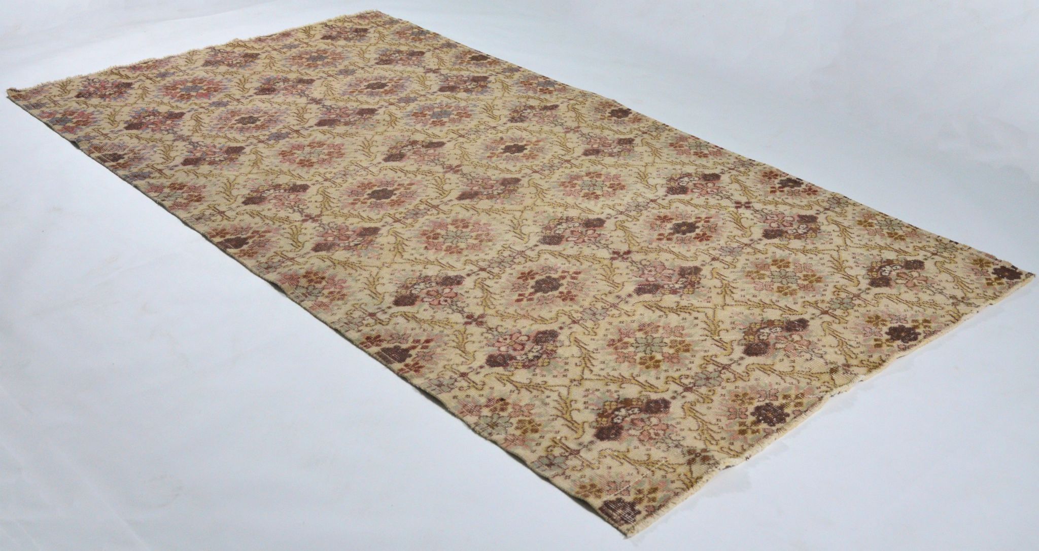 Anatolian handmade rug 304 cmx 202 cm