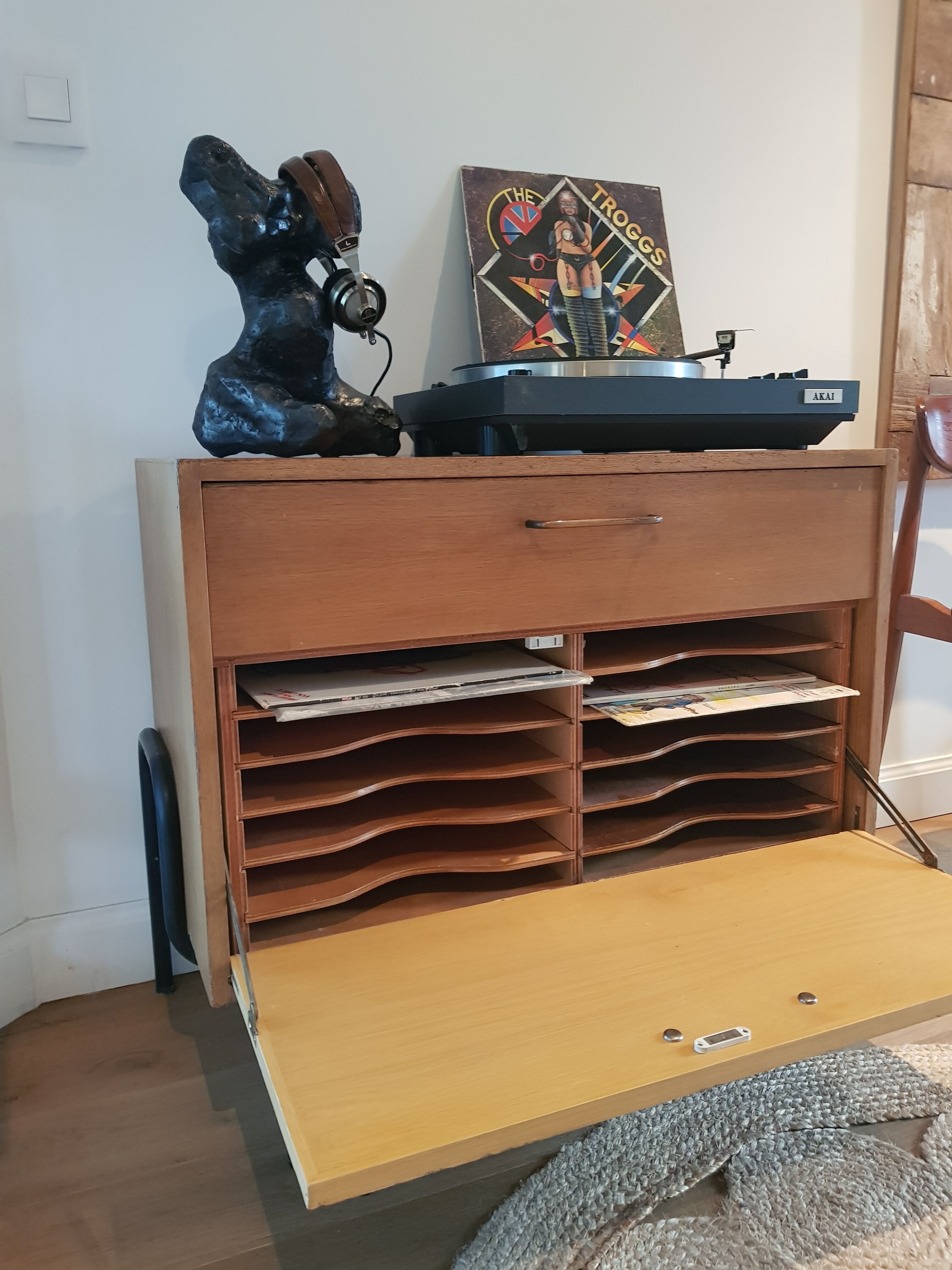 Furniture Robert Charoy mobilor