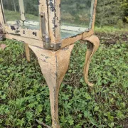 Ancienne vitrine de chirurgien