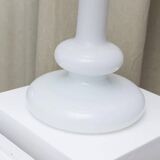 Vintage table lamp Holmegaard Plaza by Hsin-Lung Lin for Glasværk, 1970s - white glass with pink fabric shade.