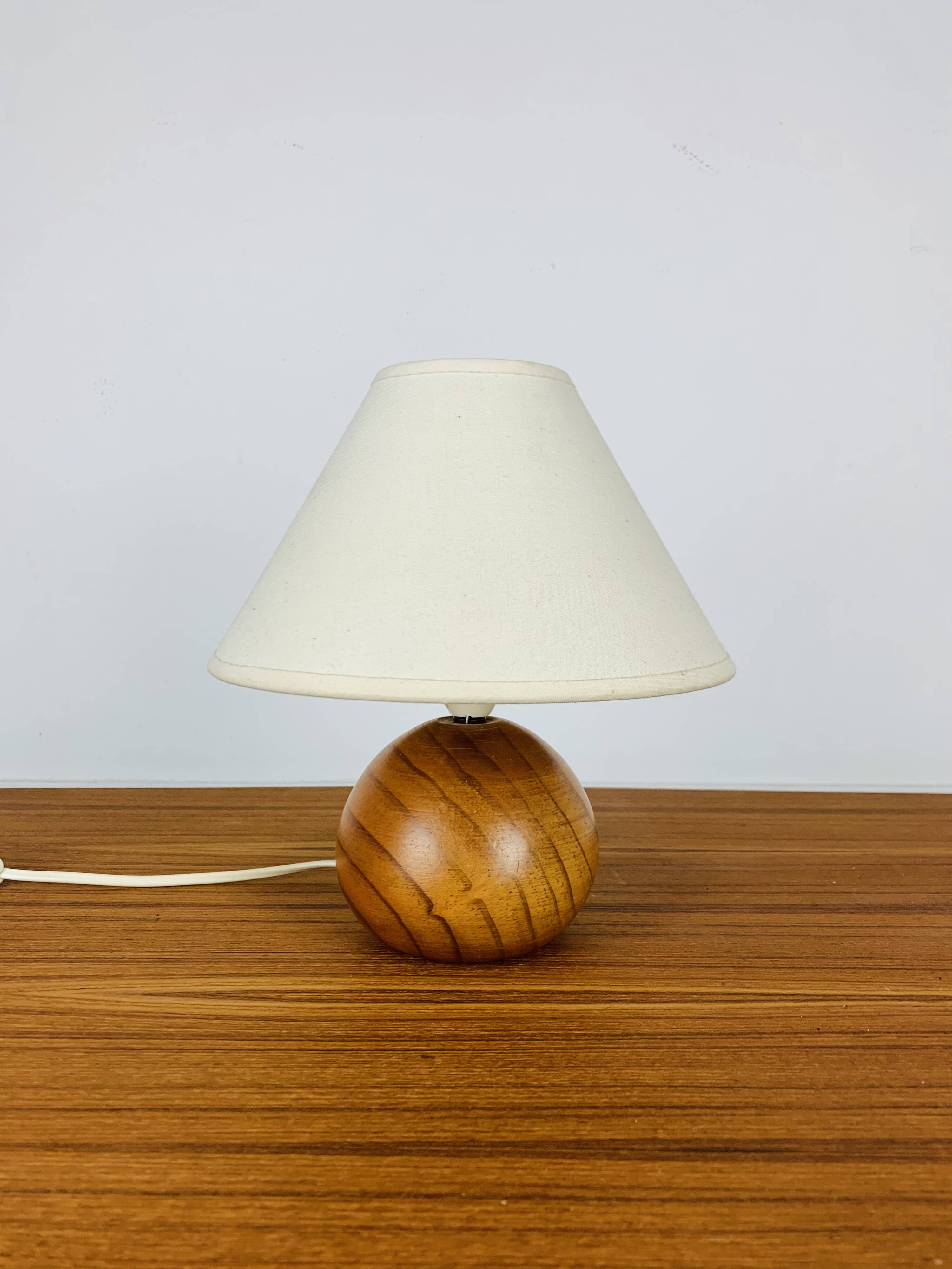 Lampe boule en pin, années 80
