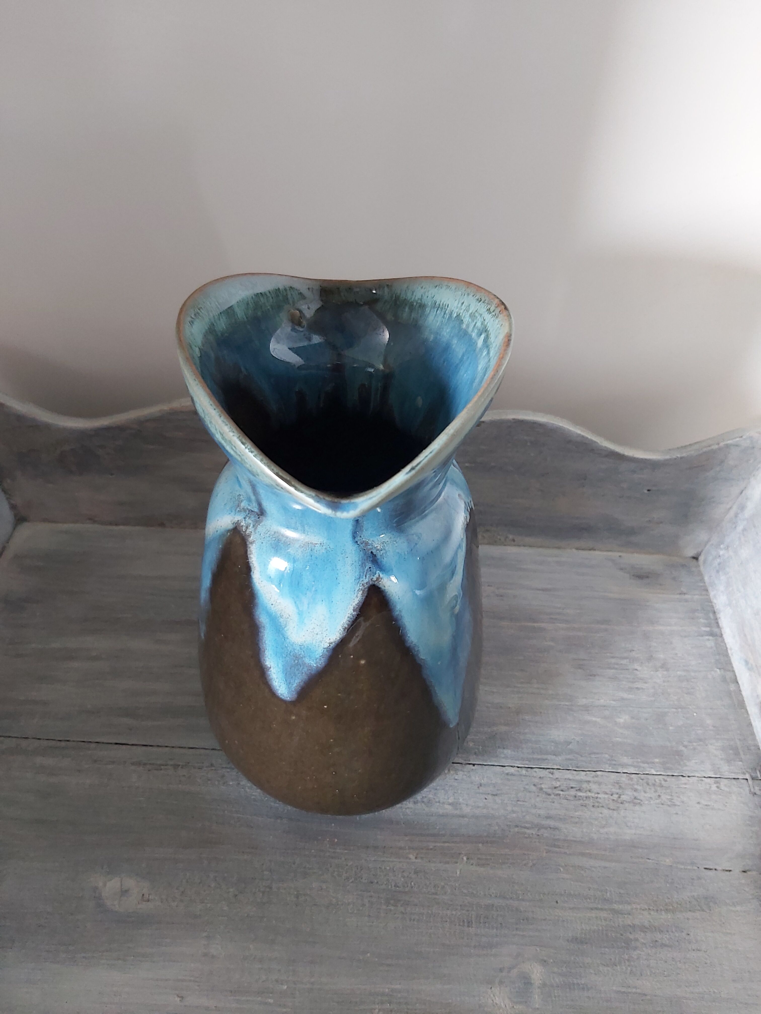 Pitcher in flamed sandstone of the Morvan