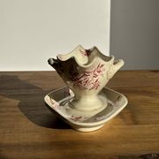 Saucier ancienne en faïence rose de Badonviller modèle Jasmin