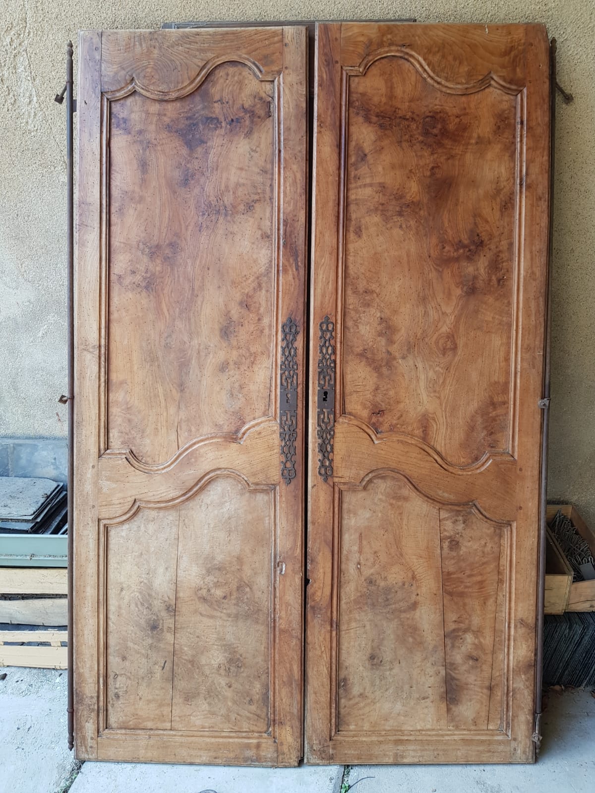 Double wall closet doors Louis XV