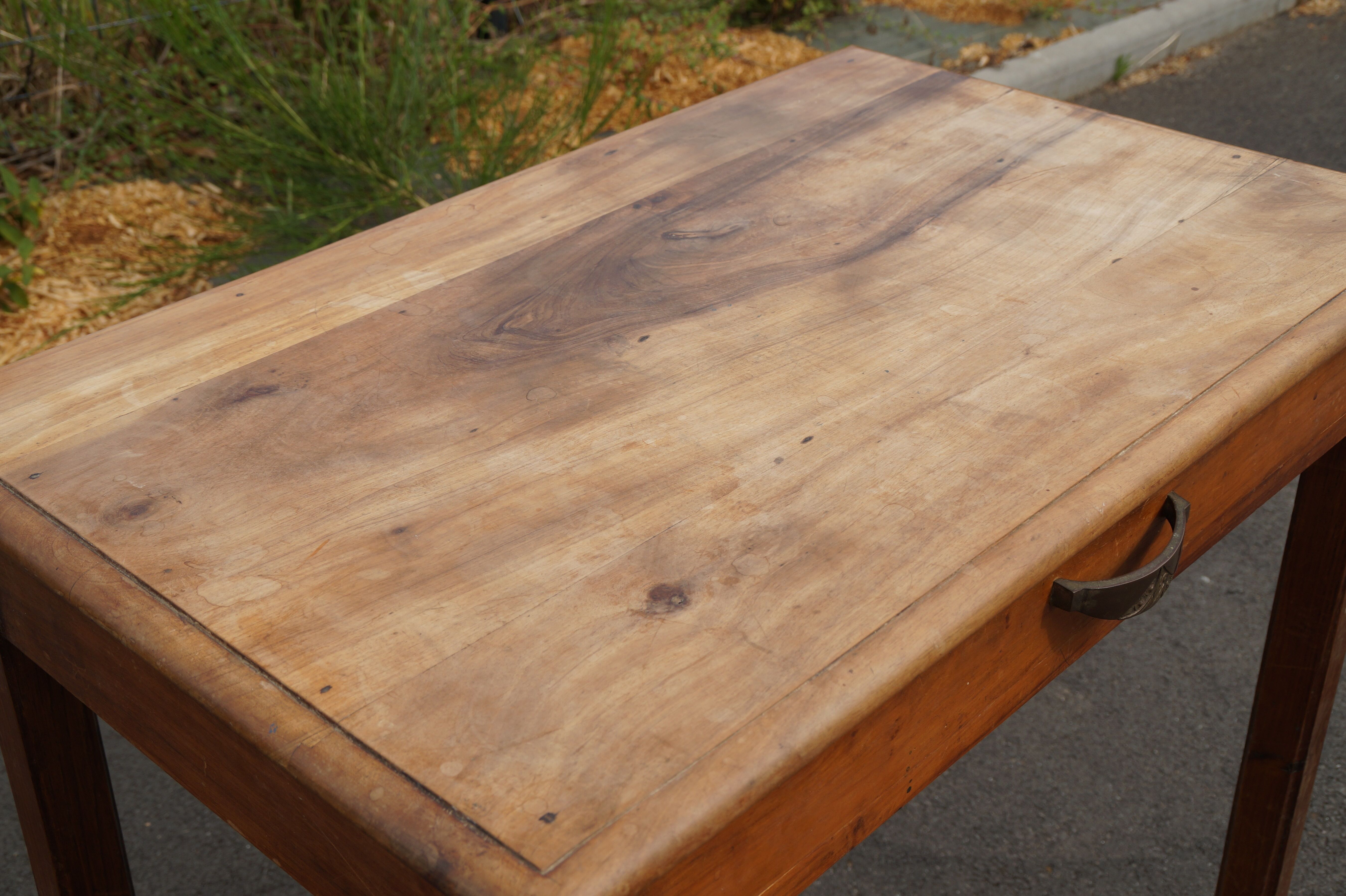 Table d'appoint années 50
