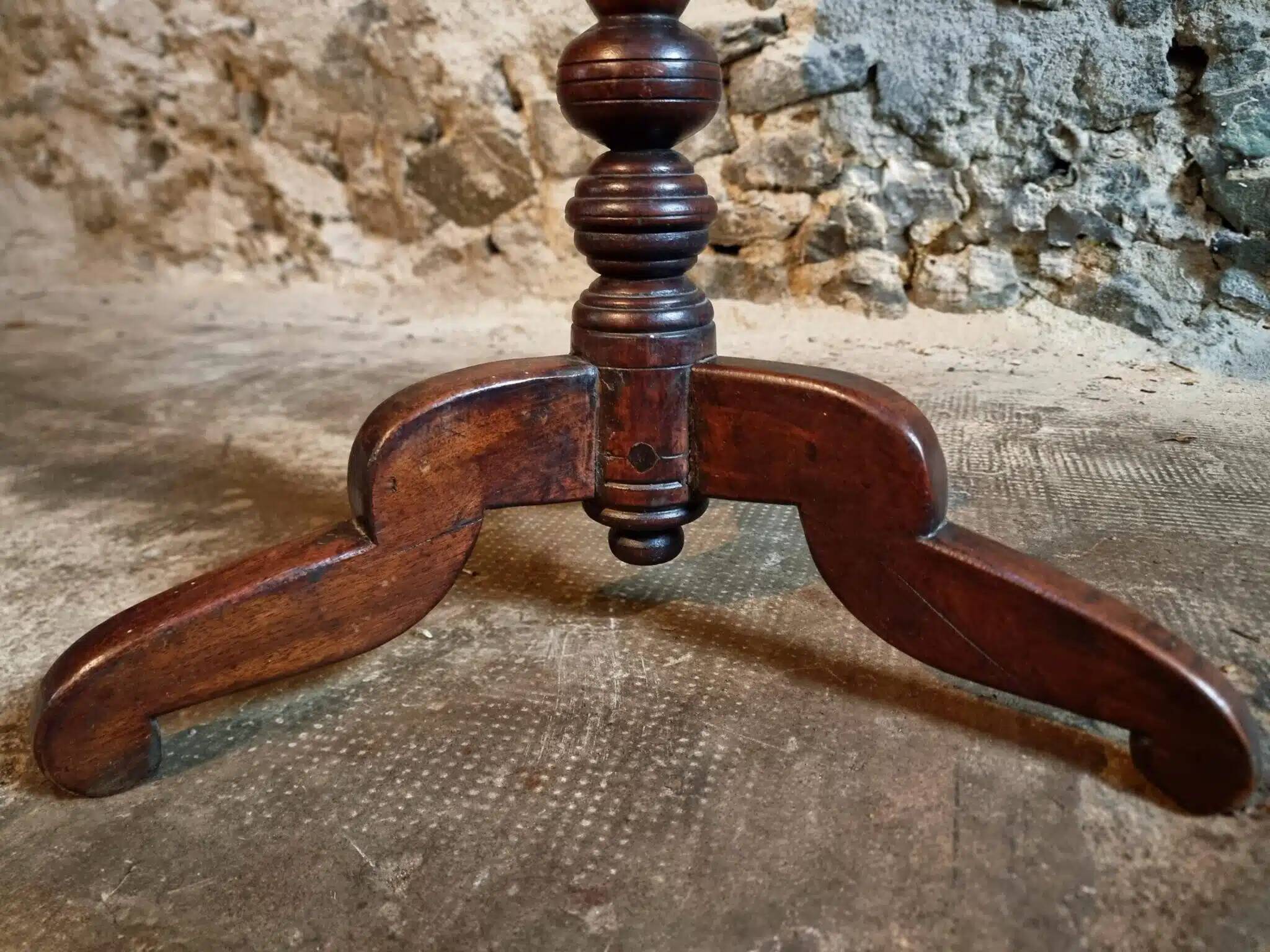 French antique guéridon (pedestal table), 19th century