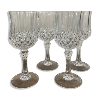 White wine glasses