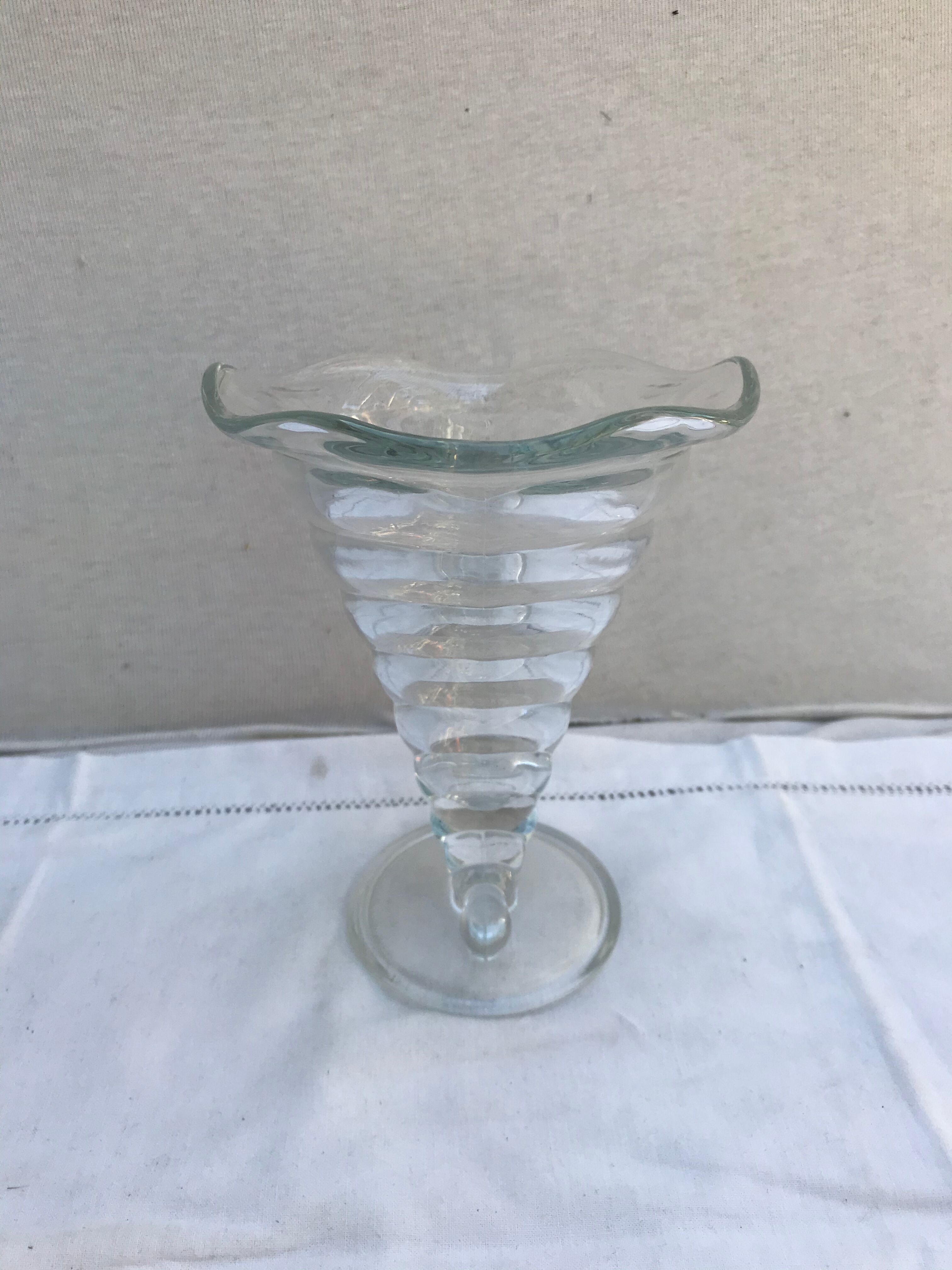 Ancient wine ox abondance Bormioli Rocco moulded glass made in italy vintage