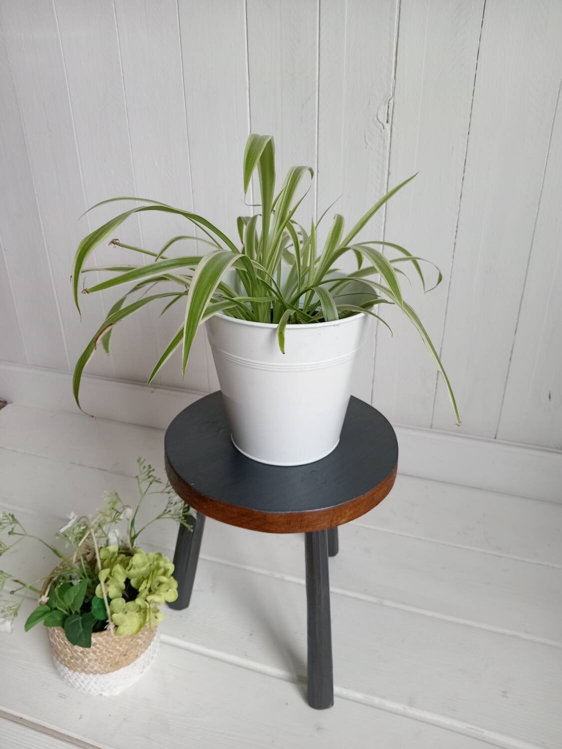 Tabouret tripode / porte plantes