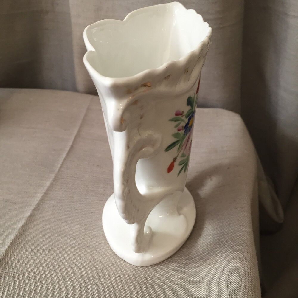 Pair of mariee vases in paris porcelain with floral decoration