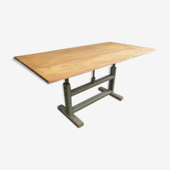 Table industrielle