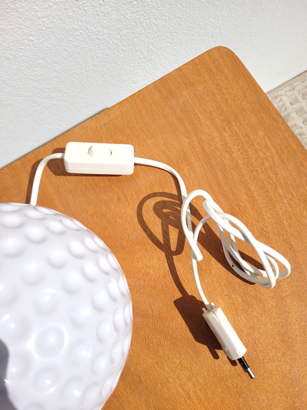 Vintage golf ball lamp base, white ceramic "Monteuse"