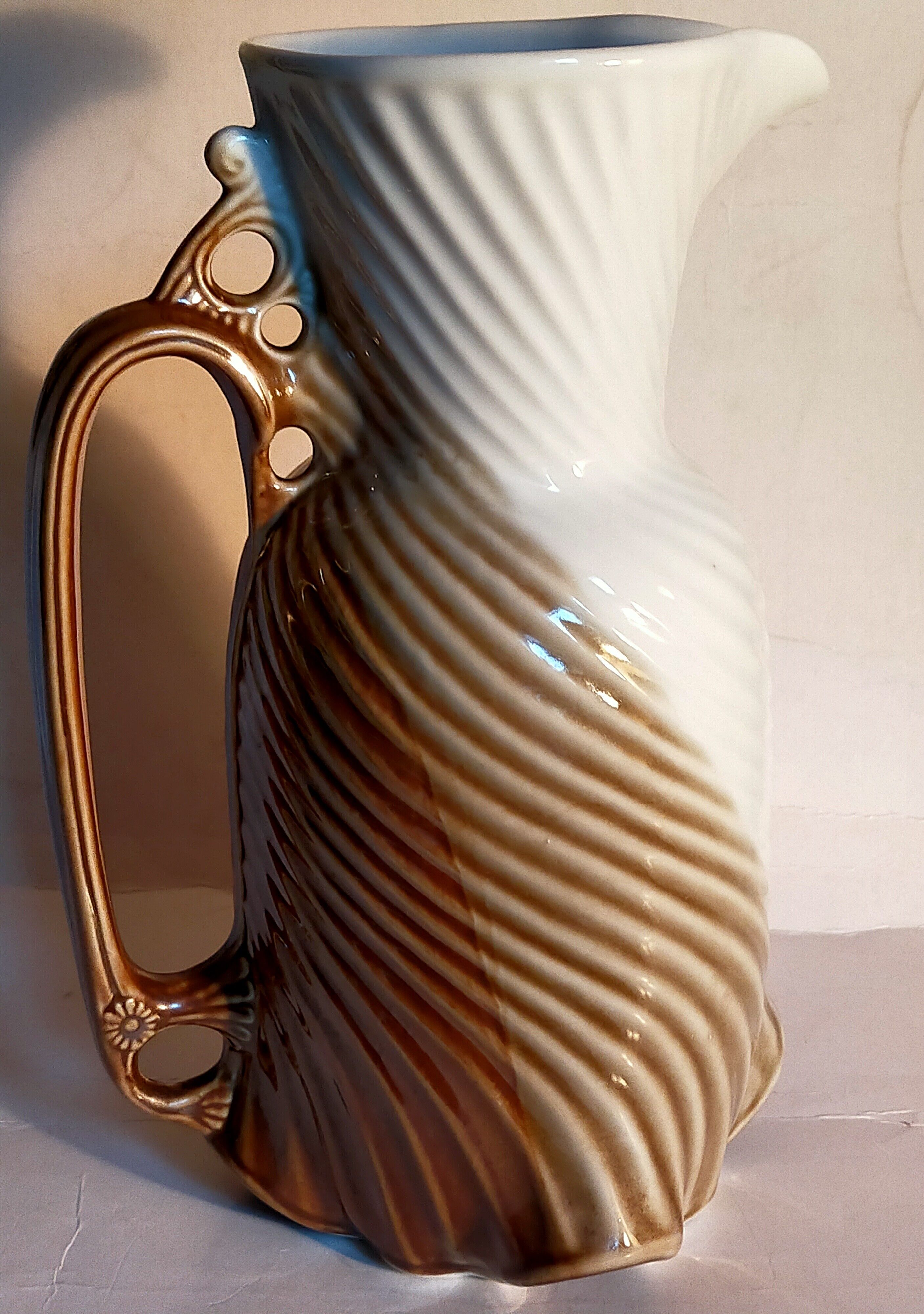 Pitcher Slurry Art-Nouveau early twentieth century